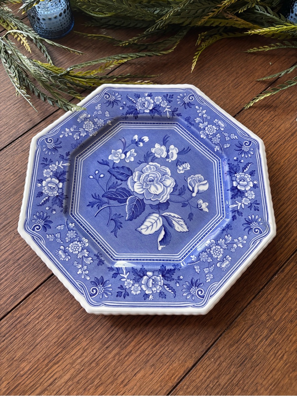 Spode Blue Room Sutherland Collection ‘Botanical’ replacement plate.